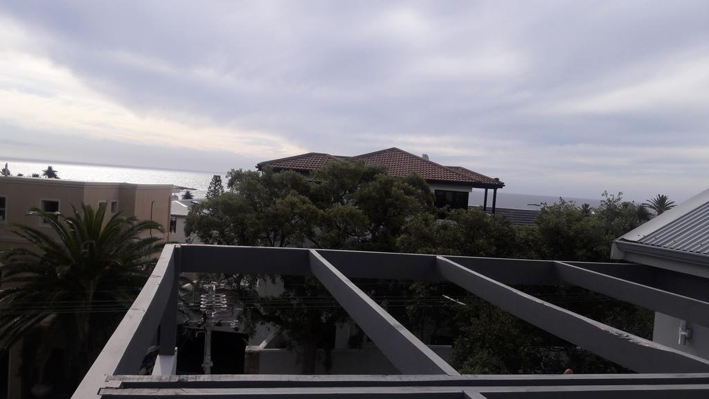 Lägenhet på 270 m² i Camps Bay, med 2 sovrum och 2 badrum  Kapstaden Exteriör bild